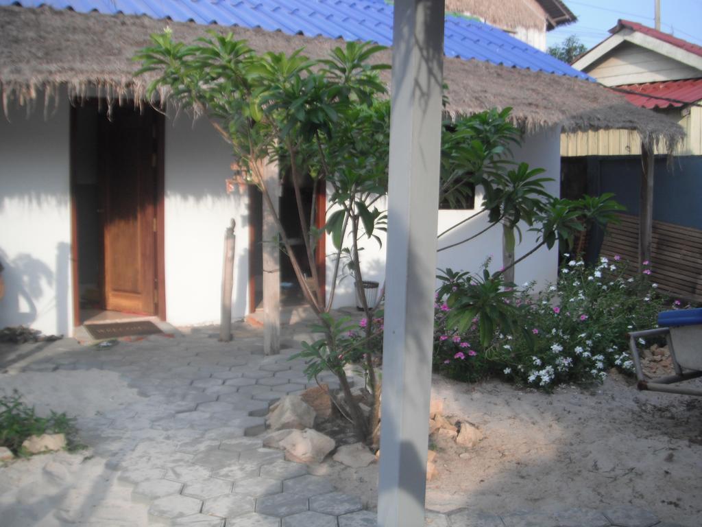 Pat Pat Guesthouse Sihanoukville Dış mekan fotoğraf
